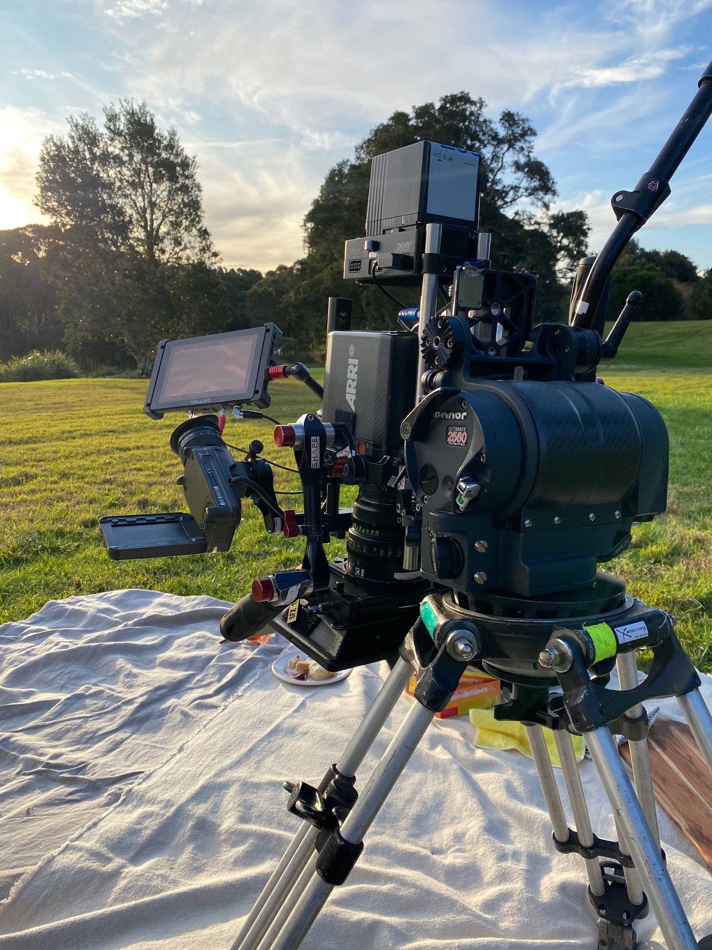 Director_DOP_Sydney_Jake_Ward_Lipton_BTS03