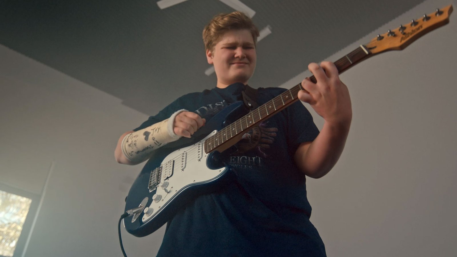 Duke_of_Ed_Be_Your_Own-Champ_JAKE_WARD_Director_DOP_ALEXA_V16