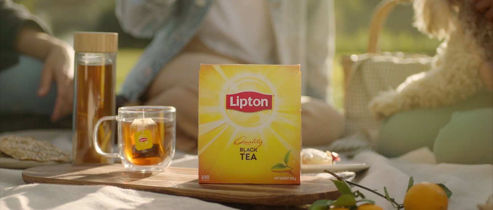 LiptonTea_SipsDelish_JAKE_WARD_Director_DOP_3