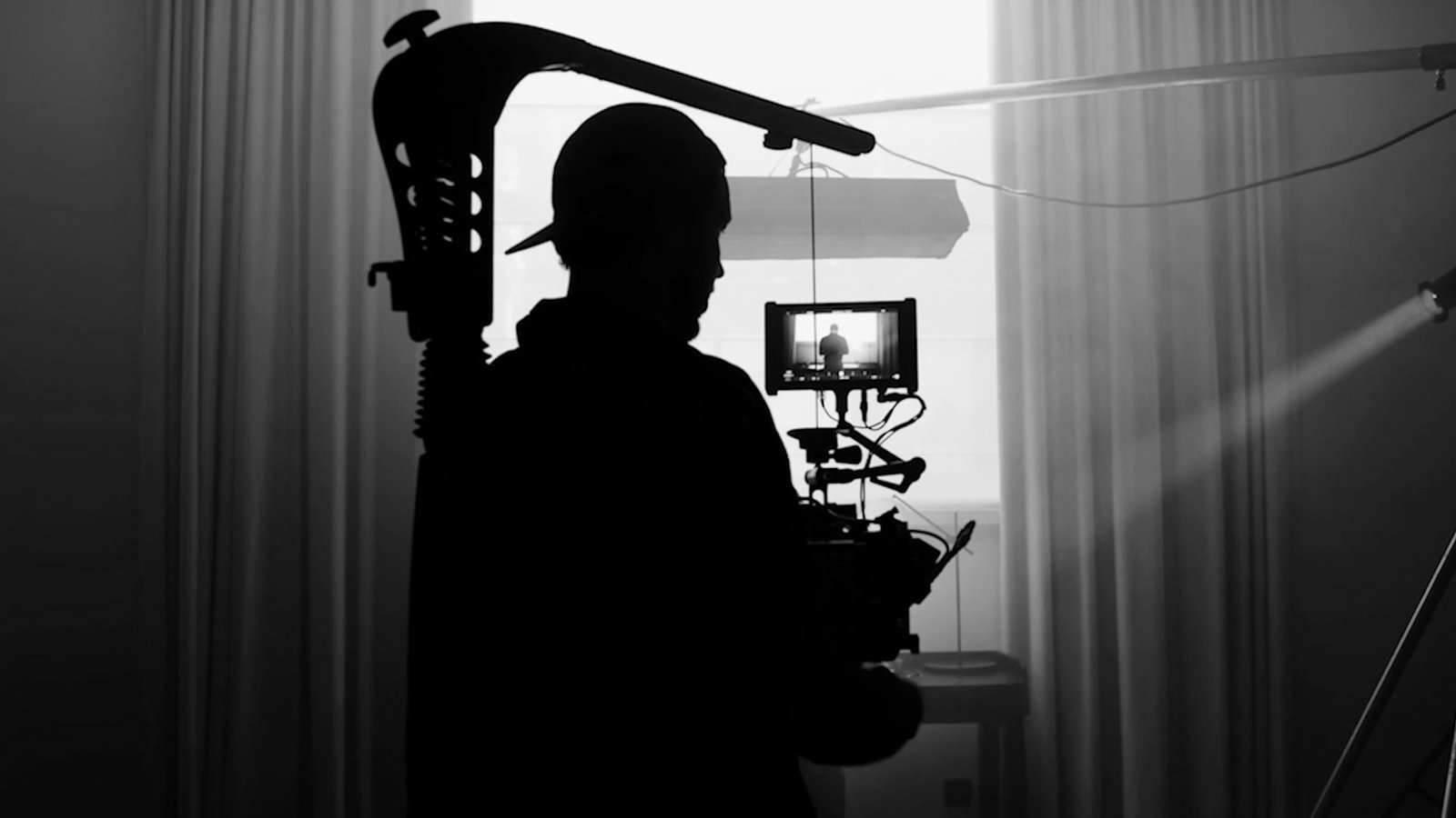 Sydney_DOP_Jake_Ward_ArriAlexa_Zeiss_Contax_Capella_BTS_01